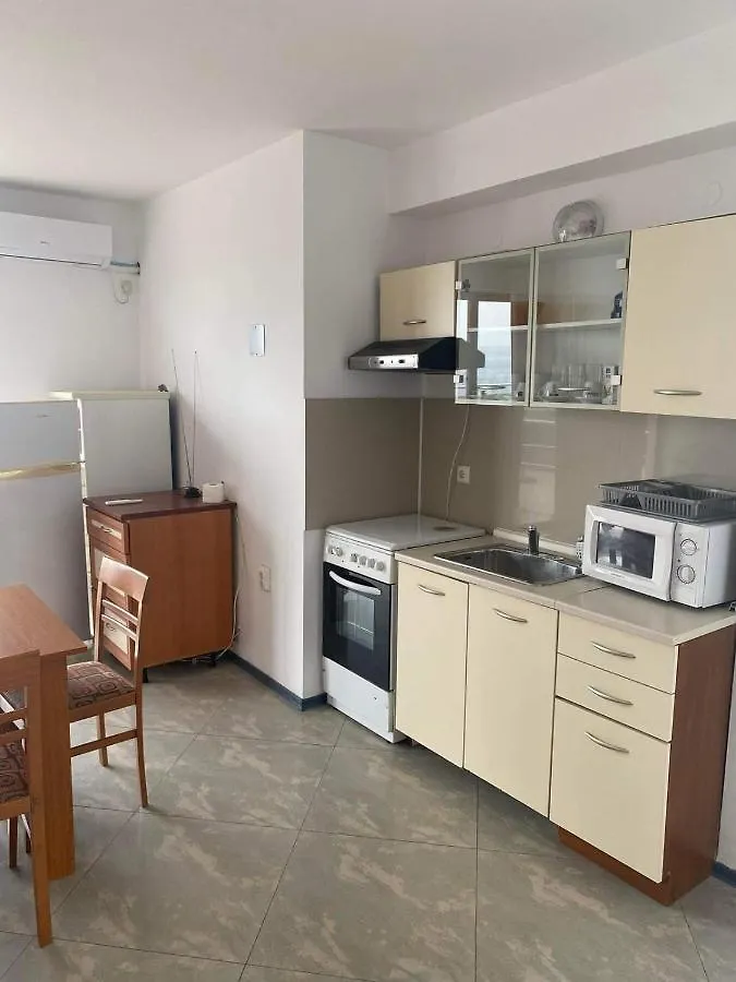 סוזופול Safo Apartments And Rooms