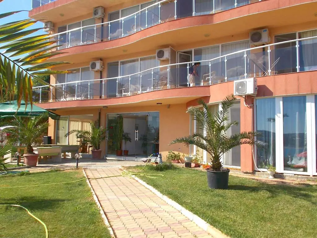 סוזופול Safo Apartments And Rooms